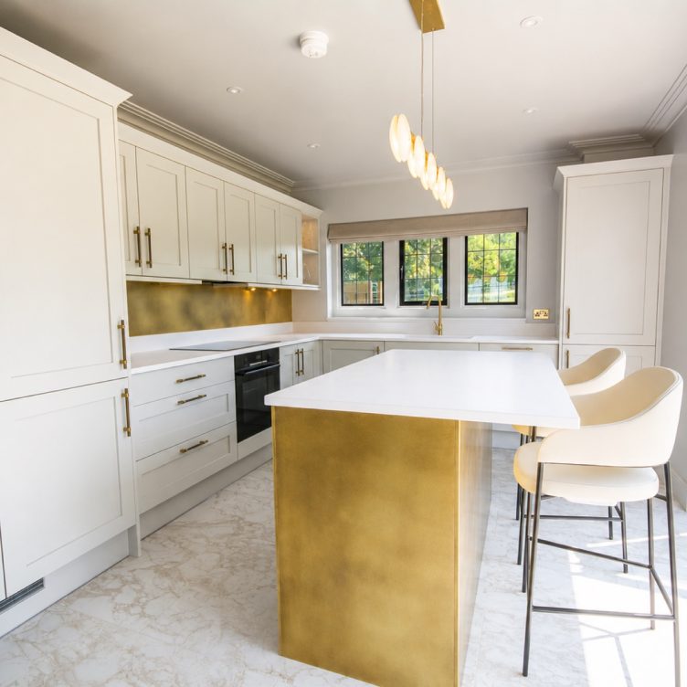 Metal kitchen island cladding